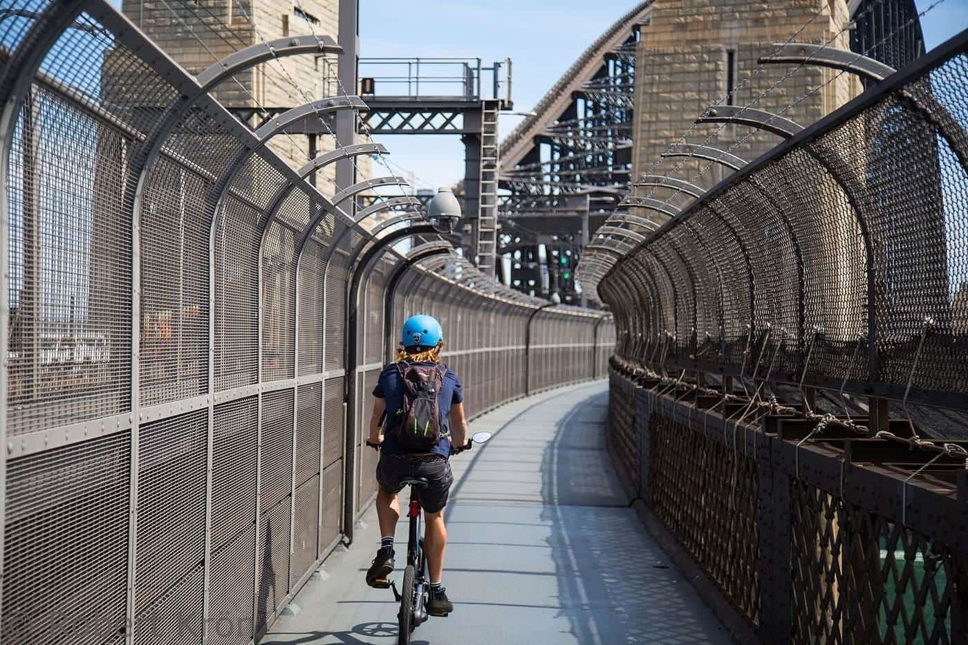 A cyclist on the separated cycleway on the Sydney Harbour Bridge